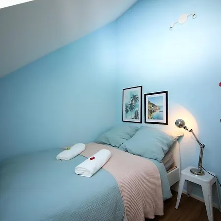 P-hosting Kitten Manor Im Kurort Διαμέρισμα